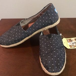 Navy polka dot TOMS